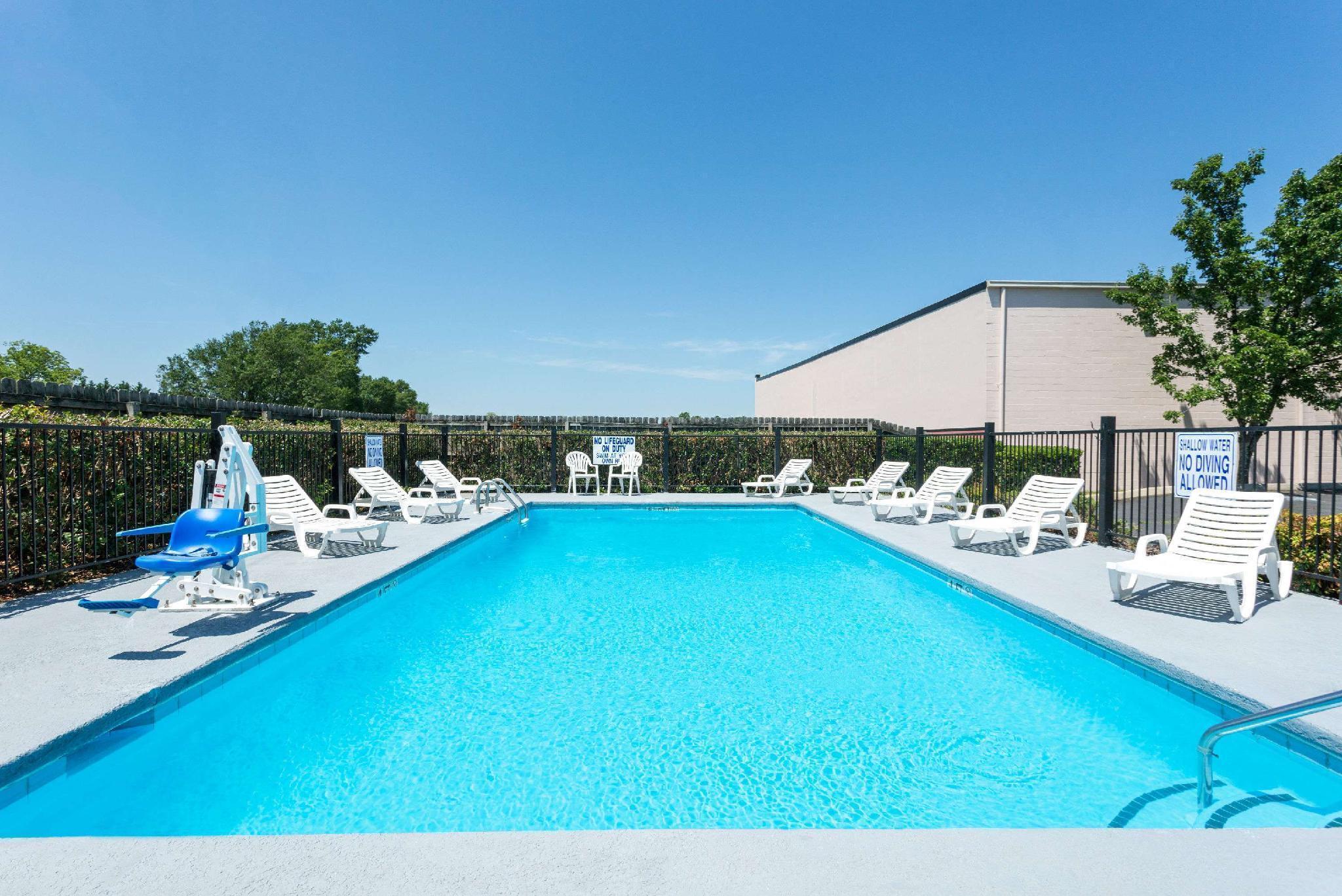 Baymont By Wyndham Easley/Greenville מראה חיצוני תמונה