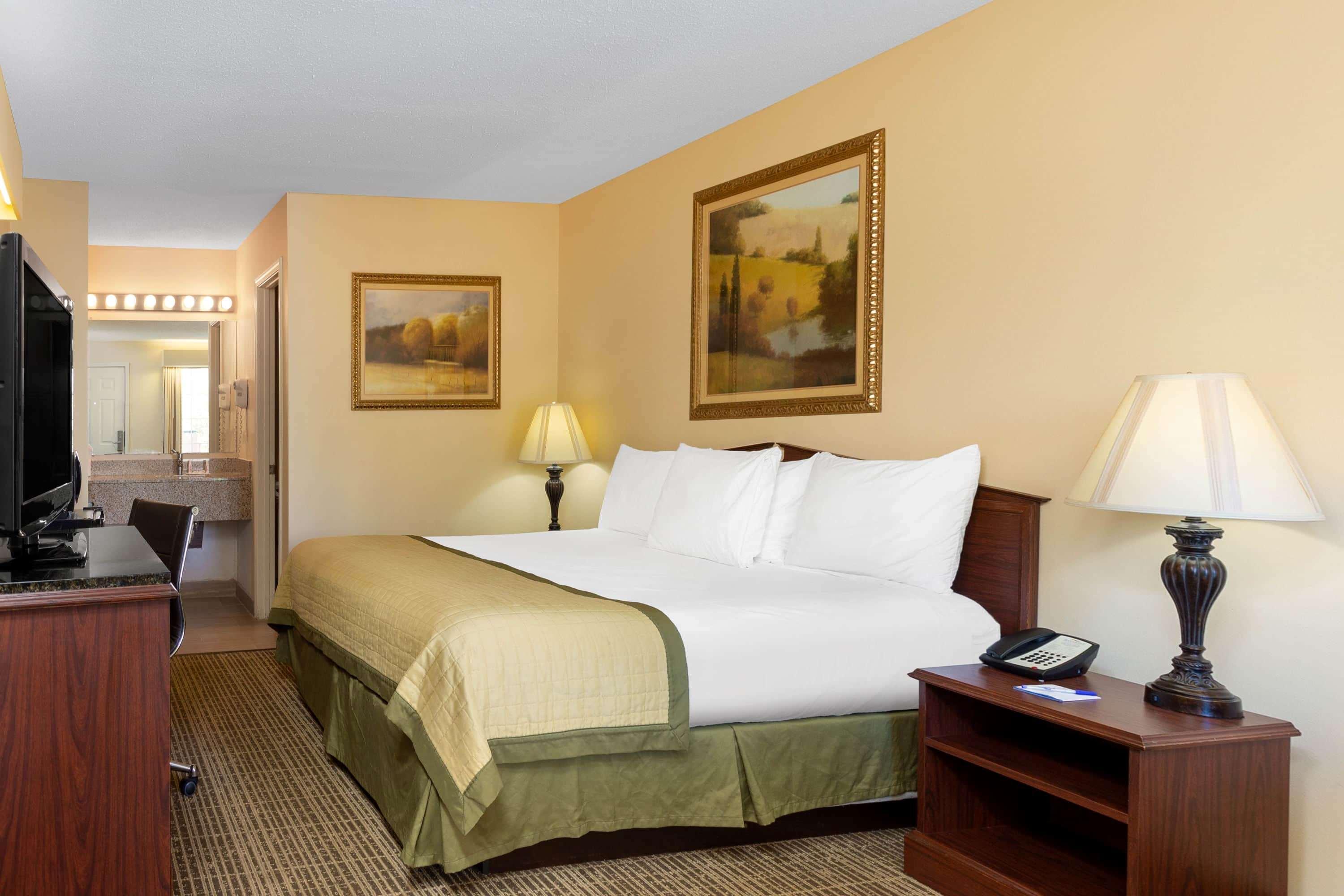 Baymont By Wyndham Easley/Greenville מראה חיצוני תמונה